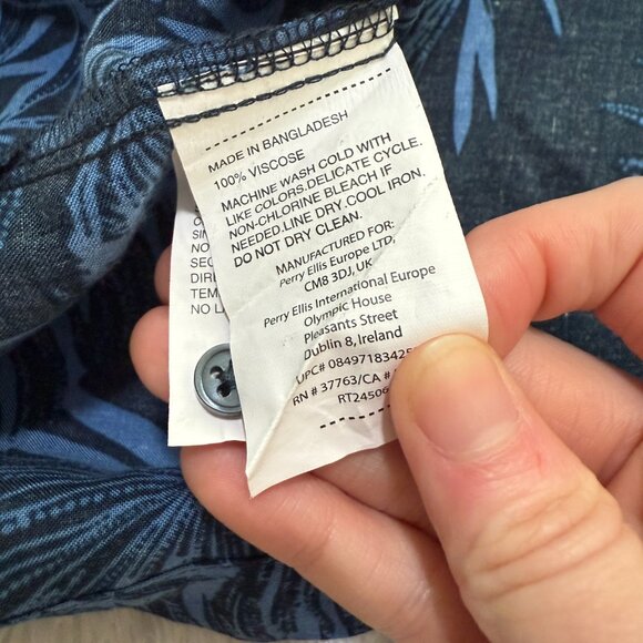 Men Cubavera Viscose Leaf Print Challis Button Shirt in Blue Size Large - Picture 7 of 7